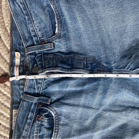Levi’s Wedgie Straight Jean - Picture 5 of 6